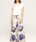Pantaloni cu imprimeu floral evazati Look
