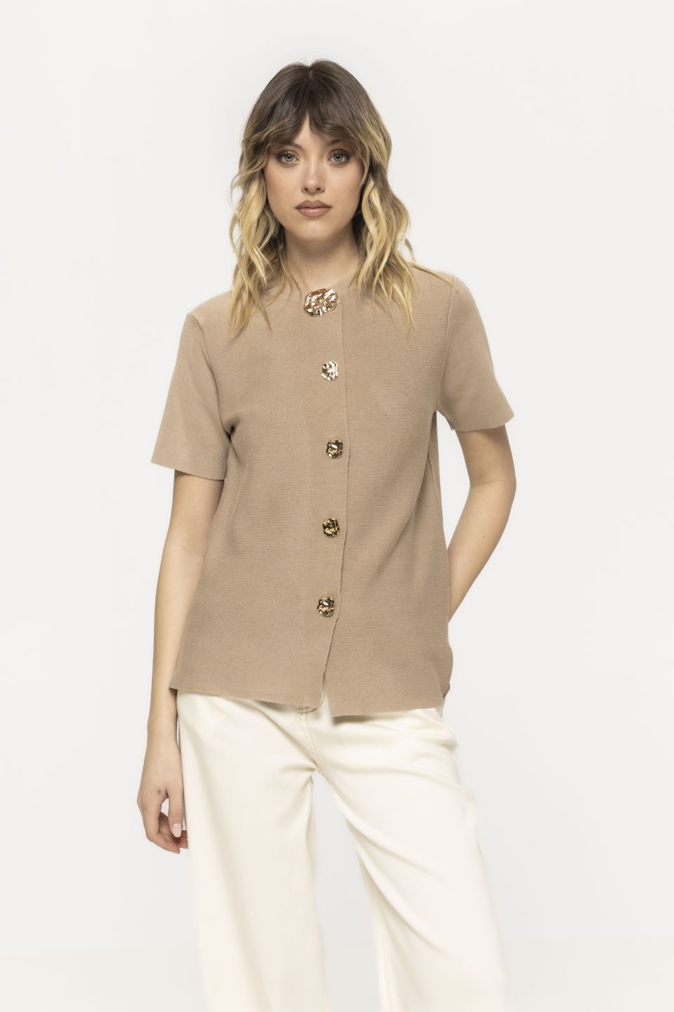 Jachetă cu mânecă scurtă și nasturi aurii Lunna