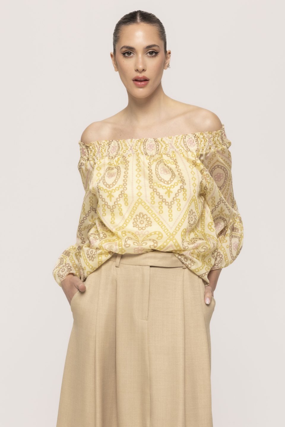 Bluza imprimata cu volanase la maneca Aurelia