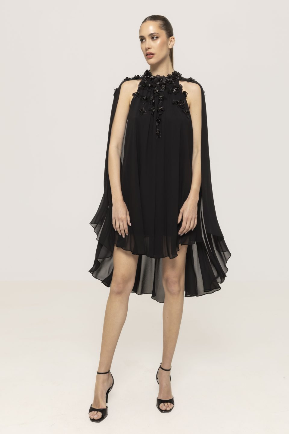 Rochie de seara cu guler inalt si flori aplicate Florenta