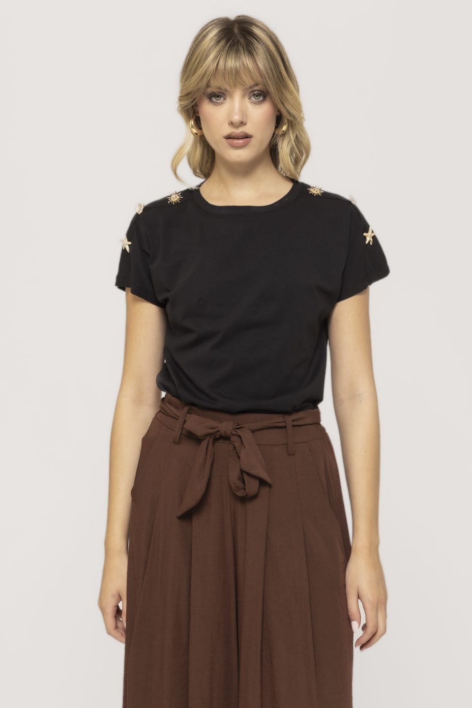 Tricou cu aplicatii scoici pe umar Elena