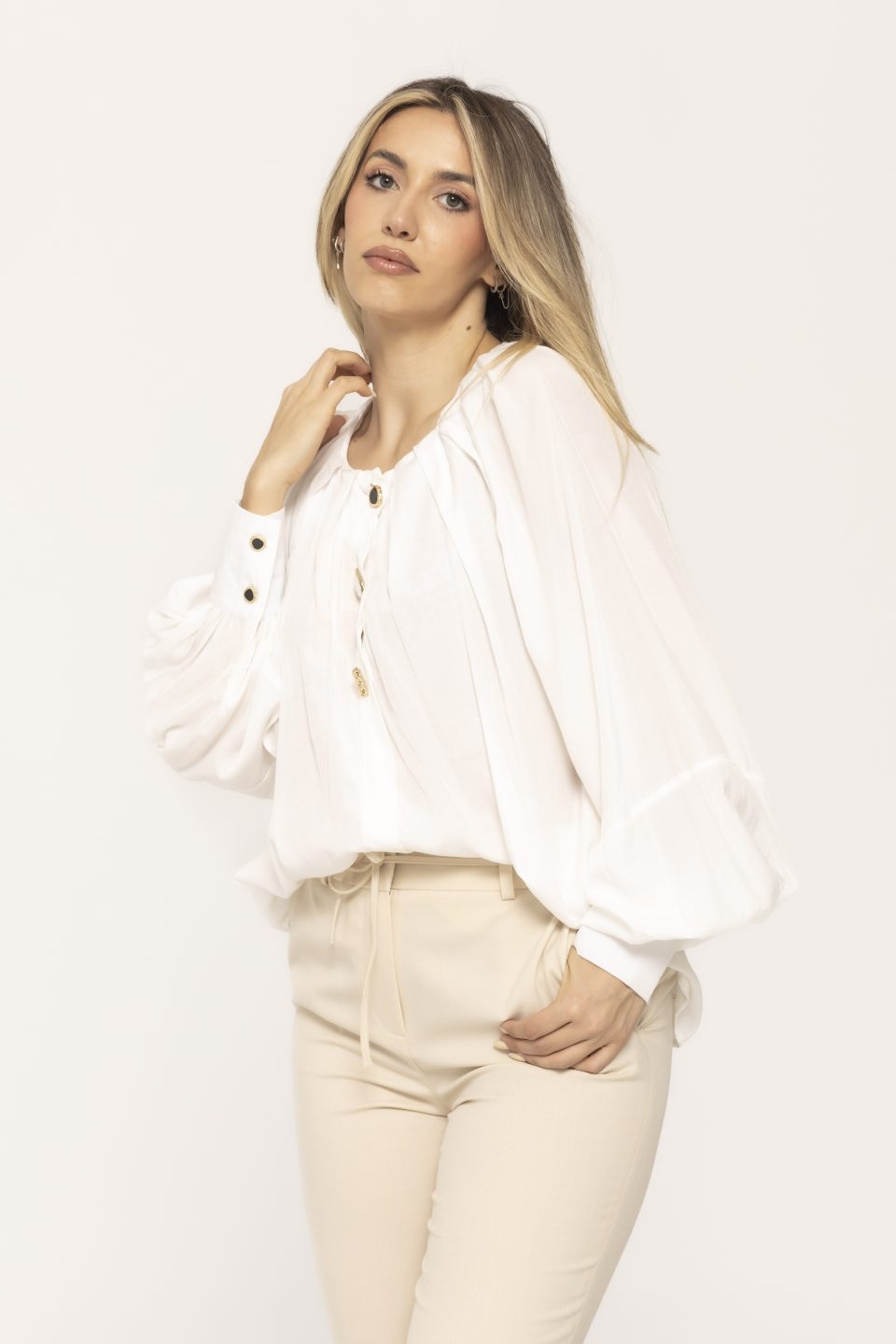 Bluza cu pense si nasturi aplicati Charlene