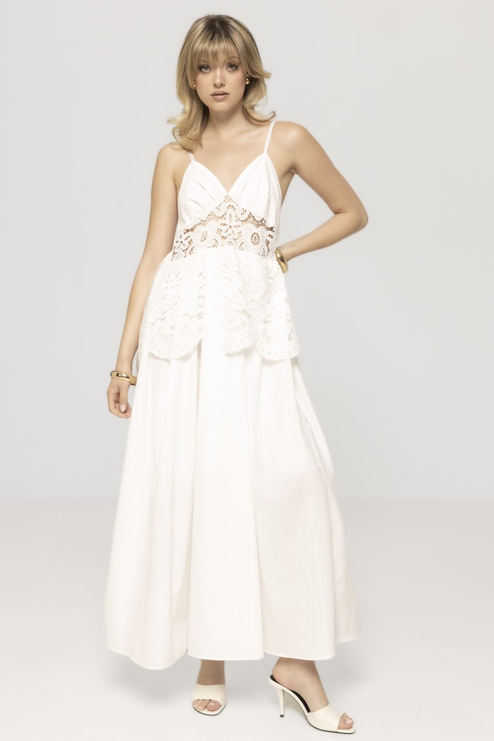 Rochie lunga cu bretele si model broderie Bella