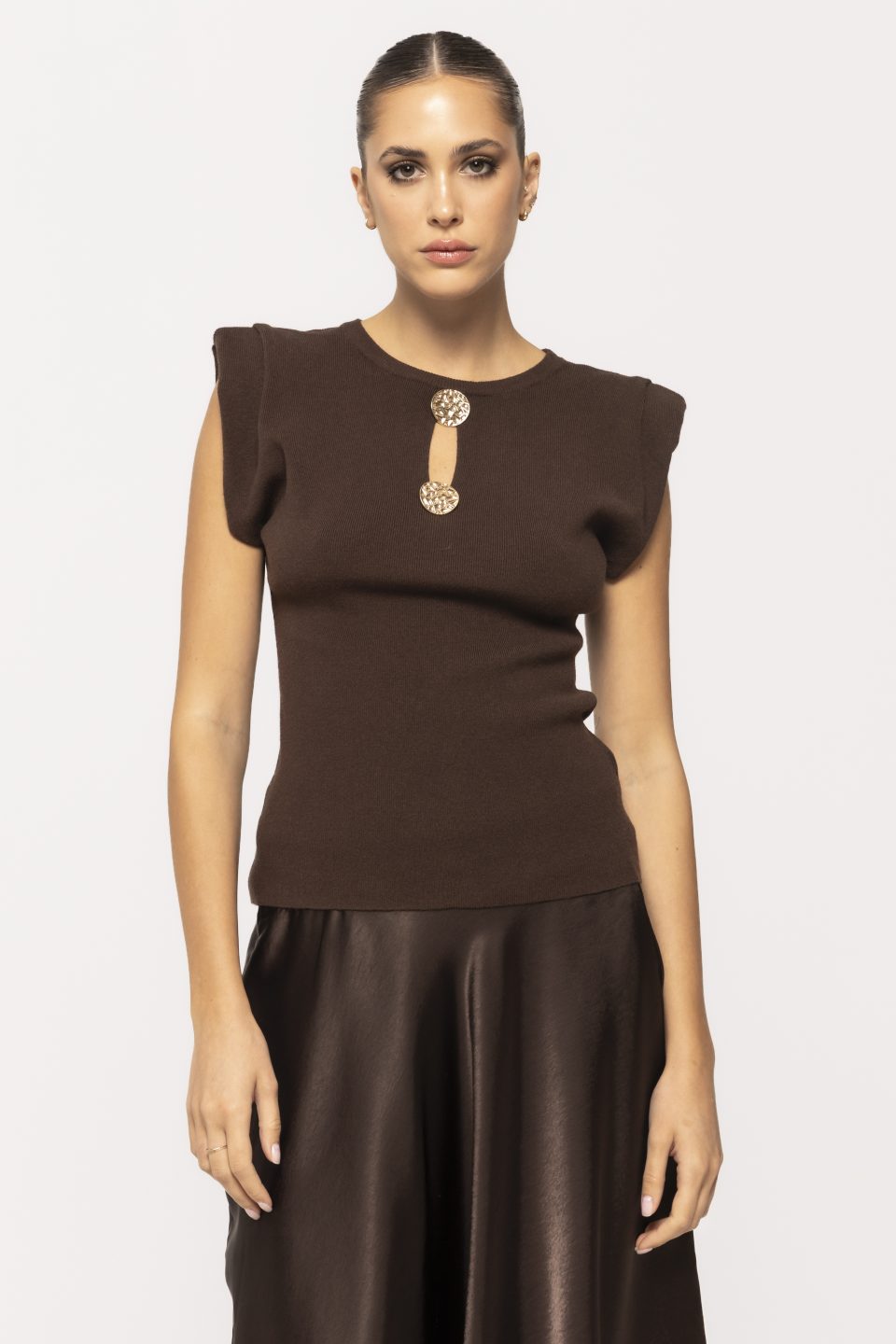 Top cu accesorii aurii Sofia