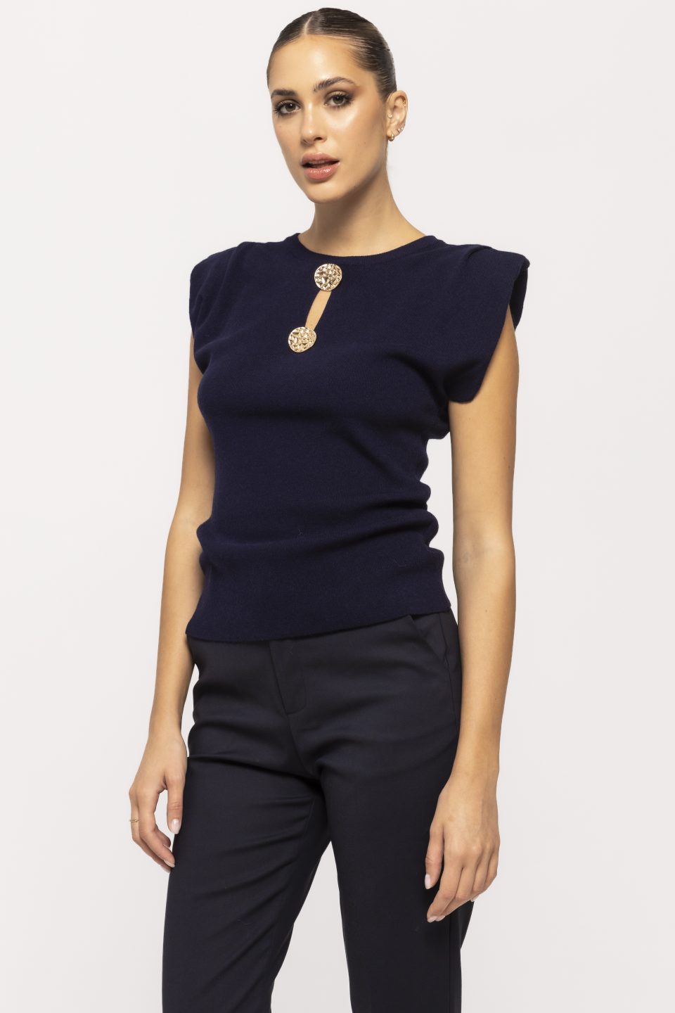 Top cu accesorii aurii Sofia