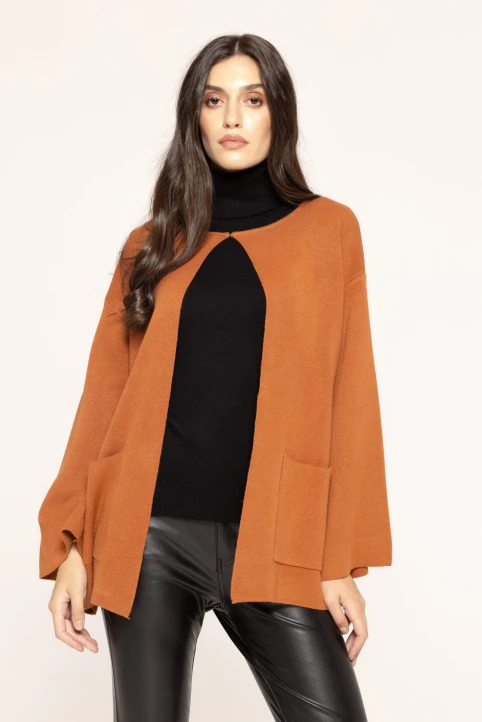 Jacheta-din-tricot-cu-buzunare-Adela-caramiziu-ETIC-1