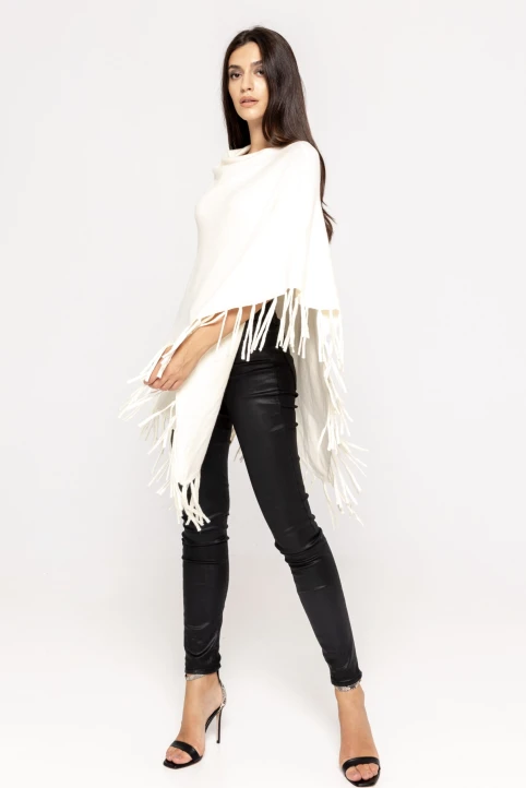 Poncho-cu-franjuri-Inna-ivory-ETIC-1