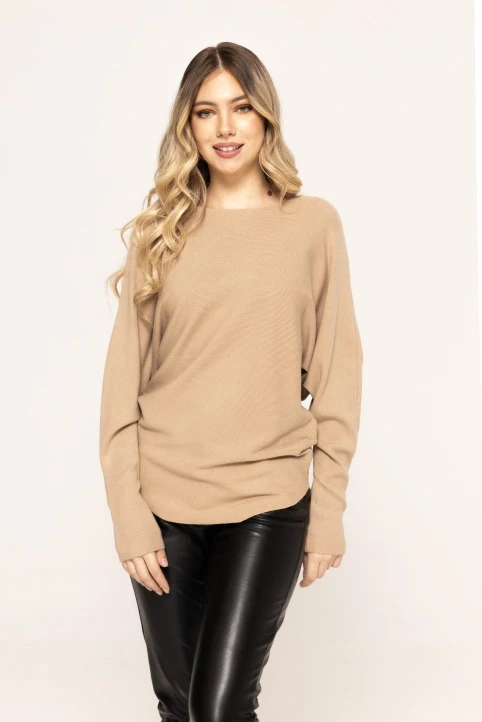 Pulover-cu-decolteu-rotund-Mona-crem-2