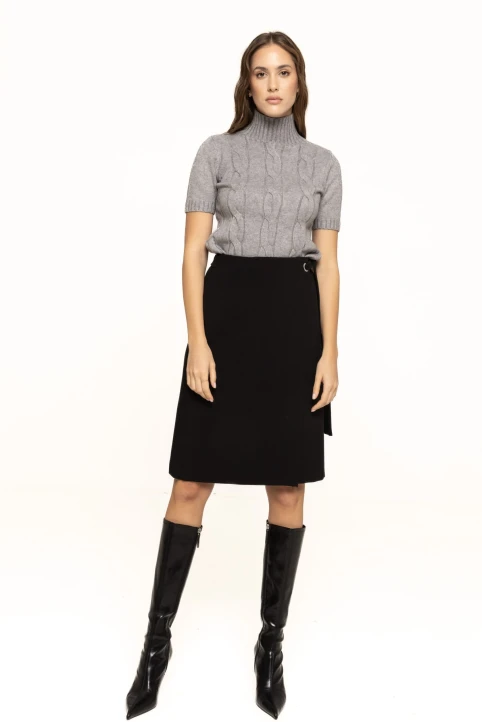 fusta-sabina-negru (1)