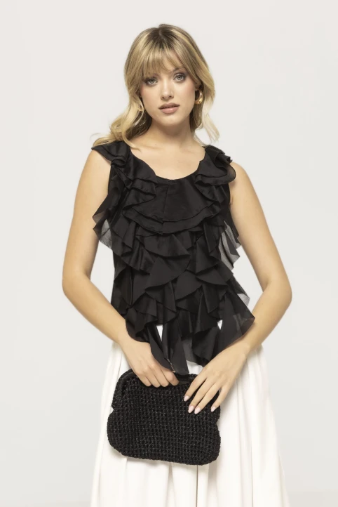 top-corina-negru (1)