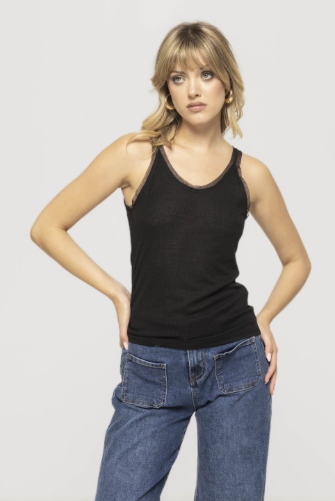 top-vera-negru (2)
