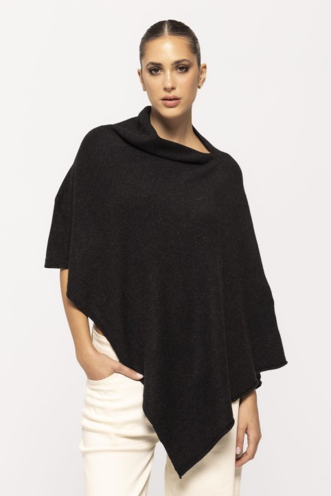 capa-lara-negru (4)
